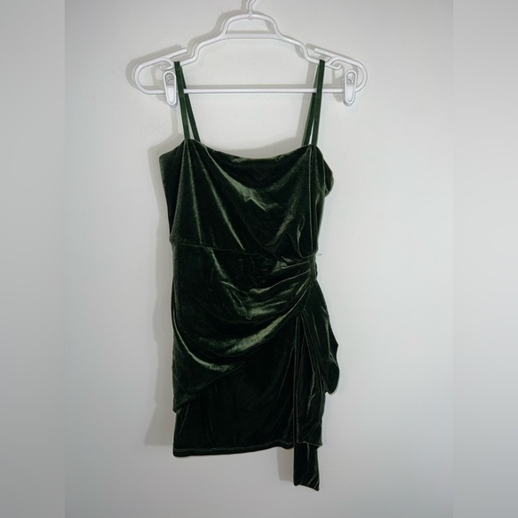 Majorelle Asbury Velvet Sleeveless Mini Dress Elegant Velvet Green Dress small - Picture 3 of 14